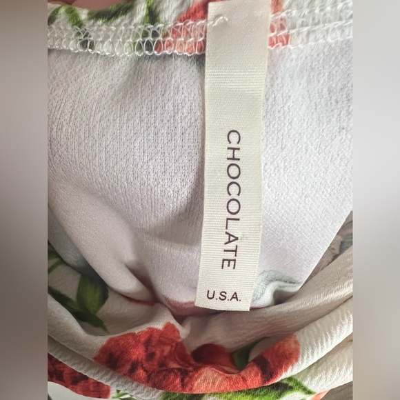 Chocolate U.S.A, size is not indicated but seems like a xs-s, floral dress - Picture 3 of 3